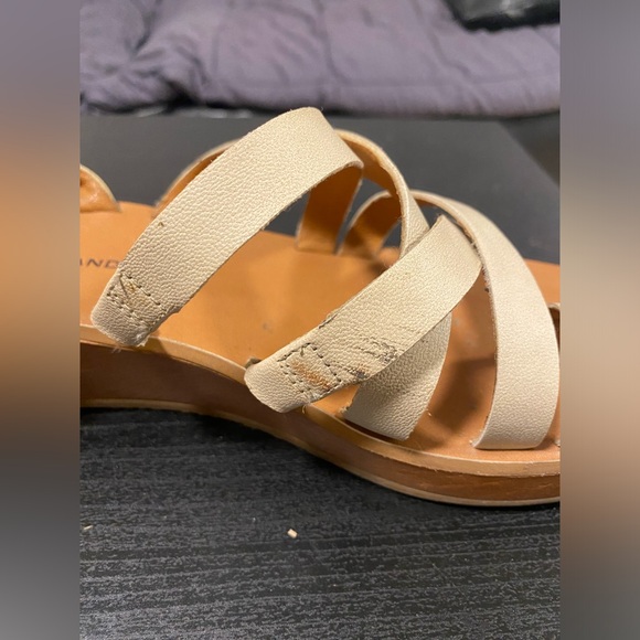 Lucky brand strappy wedges lightly worn - Picture 2 of 7